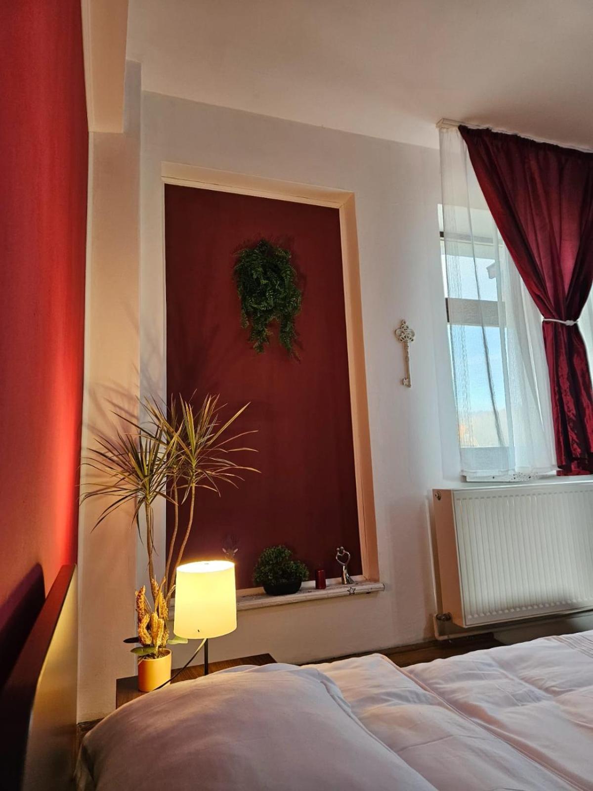 Apartment Zarnesti City Centre Vmp Free Parking Ngoại thất bức ảnh