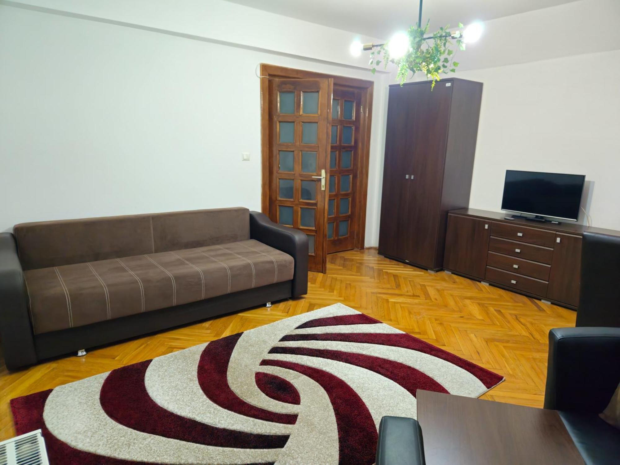 Apartment Zarnesti City Centre Vmp Free Parking Ngoại thất bức ảnh