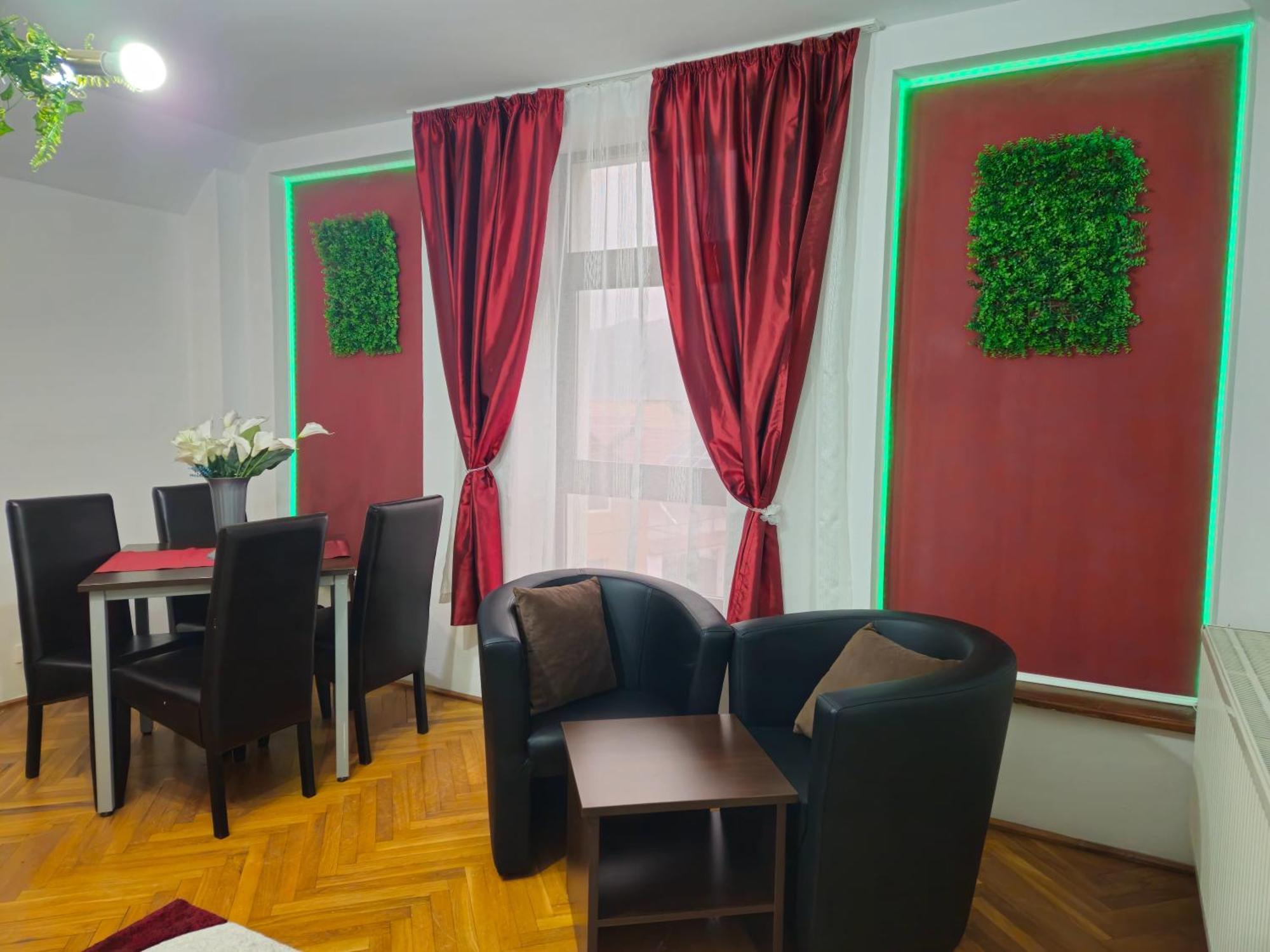 Apartment Zarnesti City Centre Vmp Free Parking Ngoại thất bức ảnh