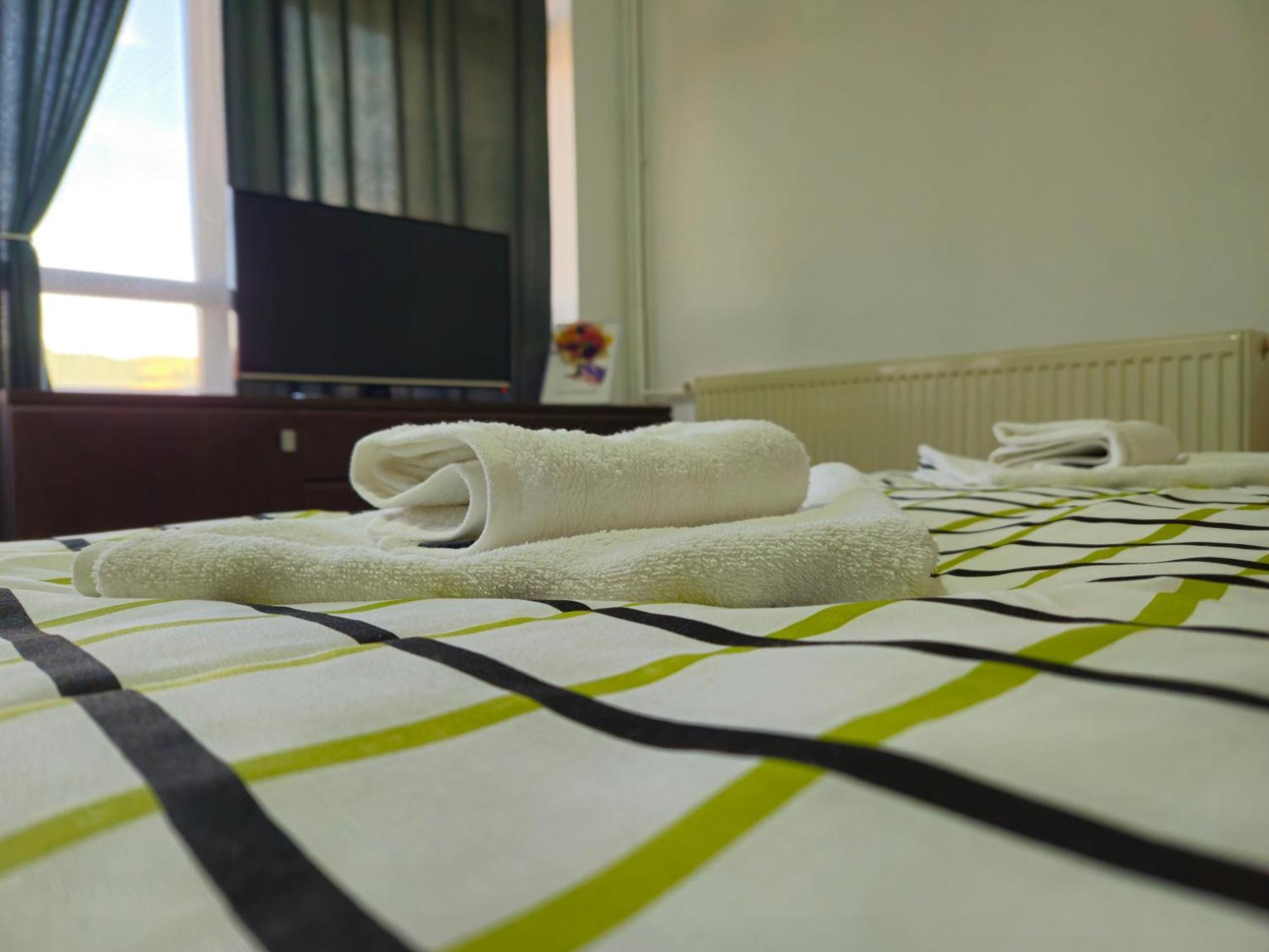 Apartment Zarnesti City Centre Vmp Free Parking Phòng bức ảnh