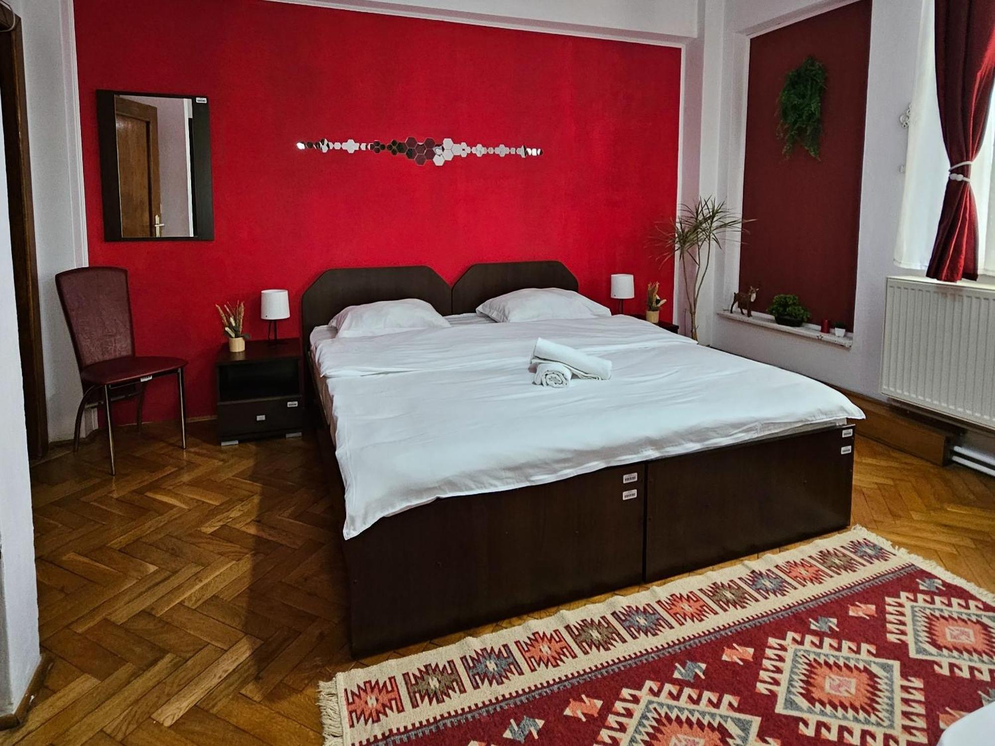 Apartment Zarnesti City Centre Vmp Free Parking Ngoại thất bức ảnh